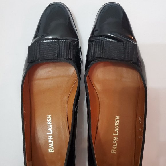 Ralph Lauren Patent Leather Bow Flats 7 - Picture 3 of 12